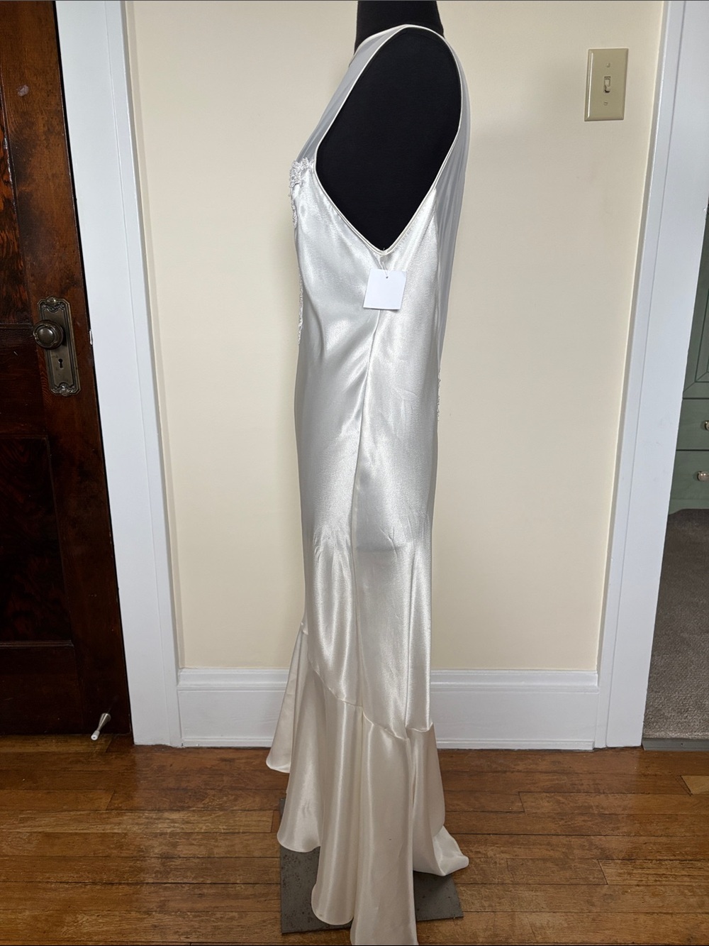 Vintage Jessica Lynn CollectionIvory Satin Slip Dress with Sheer Back & Appliqué - Picture 6 of 16